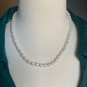 Freshwater pearl necklace